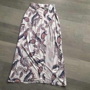 Women’s maxi skirt